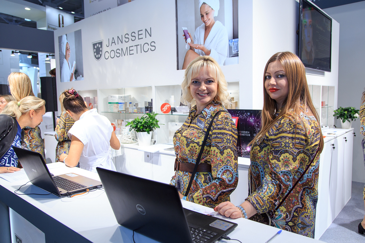 Janssen Cosmetics Russia на осенней выставке interCHARM 2019